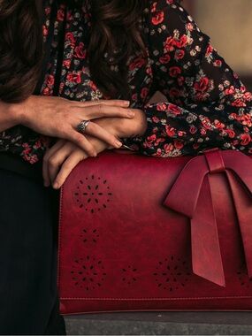 Walasa Red Bow-Accent Shoulder Bag for Women